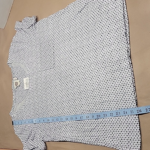 Anthropologie Lilka Size S, White with Navy Blue Motif Pattern Top NEW w/ Tags! - Picture 7 of 12